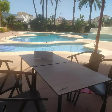 El Retiro Piscina-chiringuito דירה *